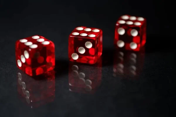 Cùng giải trí với cổng game Go88 Tài xỉu phong cách hiện đại